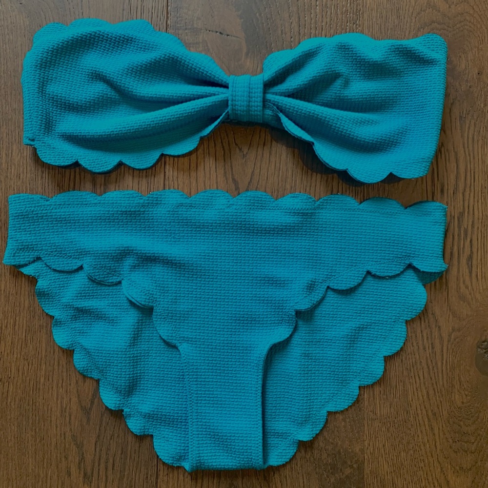 FAUX Marysia Scallop Swimsuit by Old Navy